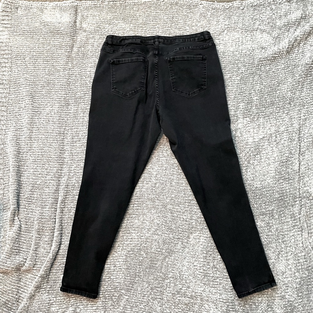 Lane Bryant Black skinny jeans - Picture 2 of 2